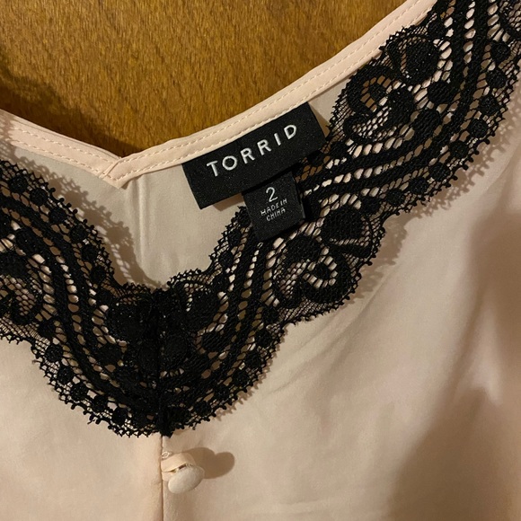 Torrid size 2 lace tank - Picture 2 of 3
